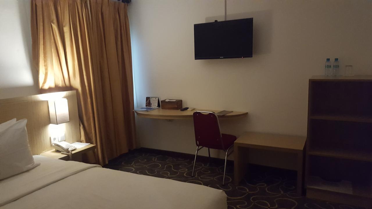 Grand Tembaga Hotel Timika Eksteriør bilde