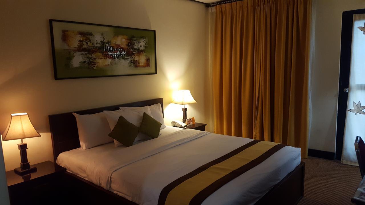 Grand Tembaga Hotel Timika Eksteriør bilde